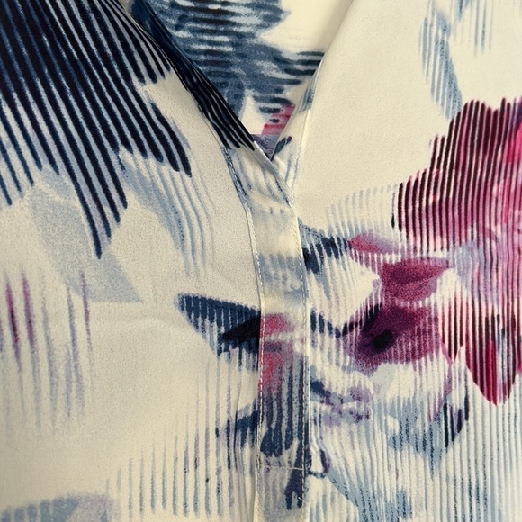 ELLEN Tracy White Floral Tunic, Medium - Picture 3 of 11